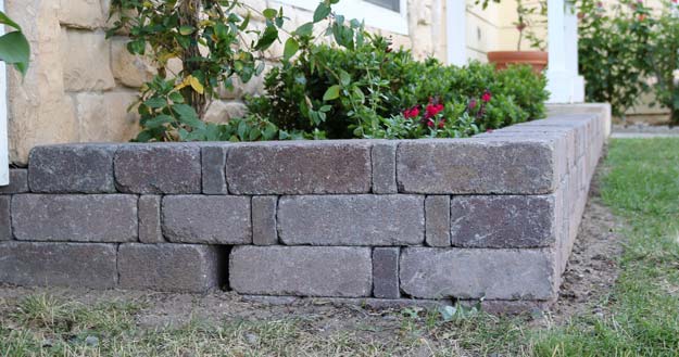 How To Build A Retaining Wall Step, Building A Landscape Wall On Slope