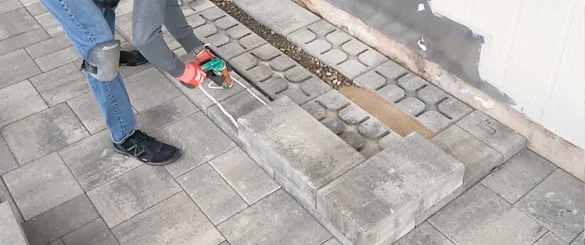 Glue concrete blocks