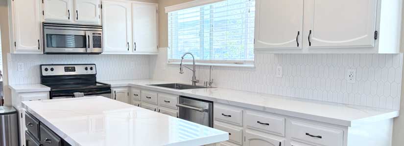 Finished tile backsplash - picket mosaic tile