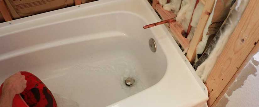 test tub plumbing for leaks